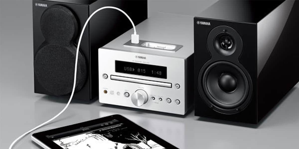 Yamaha CRX332 Silver Amplis HiFi Intégrés sur EasyLounge