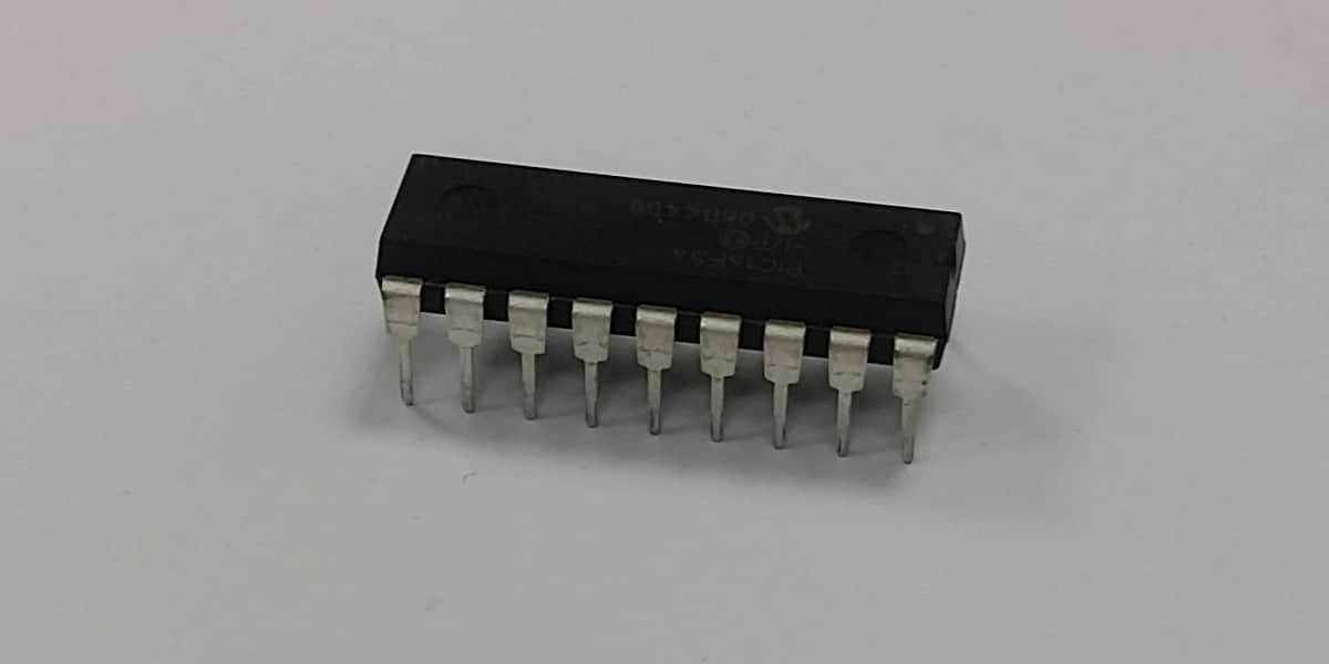 Atoll Electronique Microprocesseur télécommande