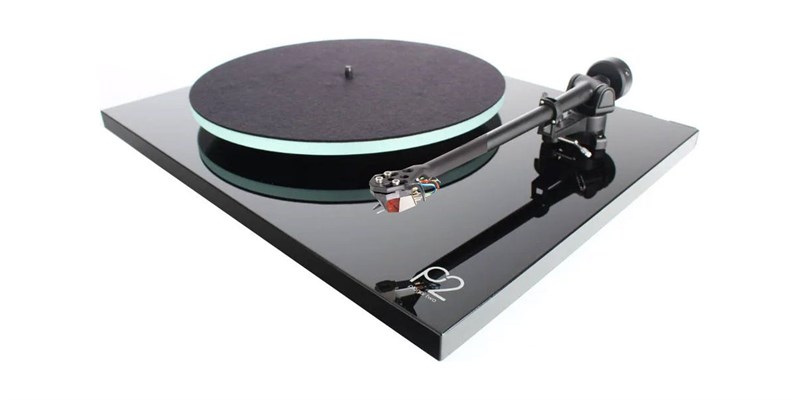Rega Planar 2 Noir laqué Nd3 MM