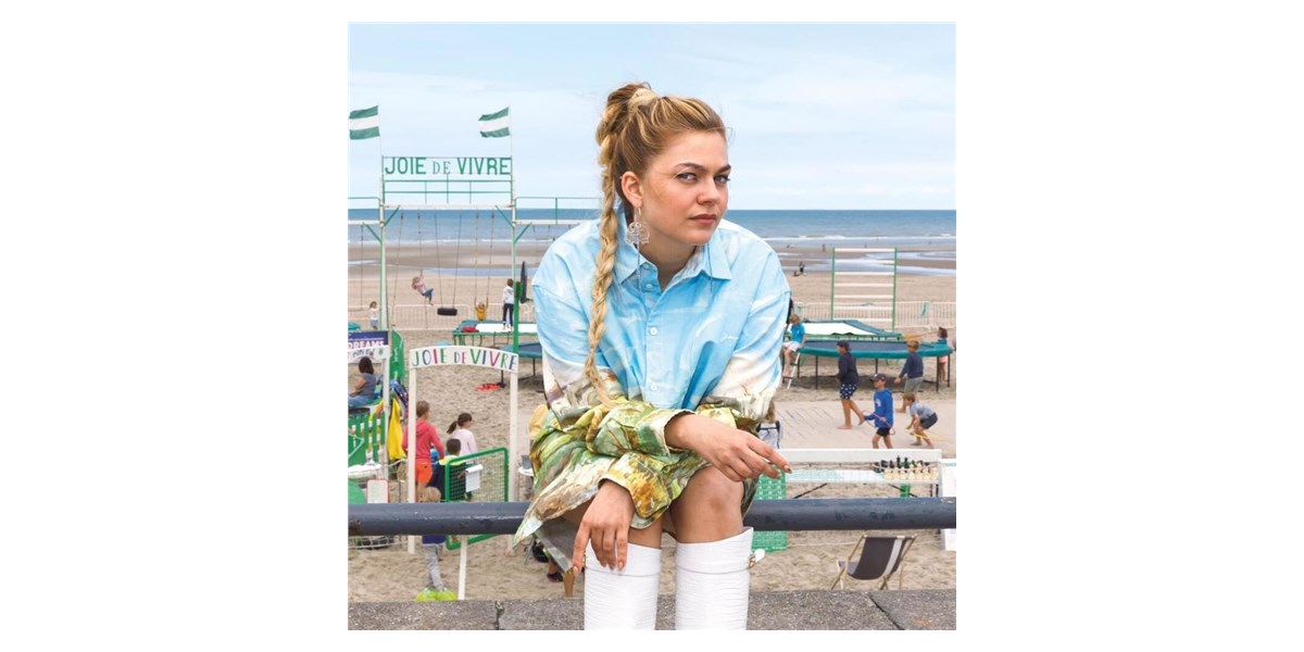 Universal Louane - Joie de vivre (en couleurs) 