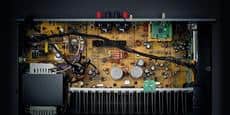 Yamaha R-N303 Noir