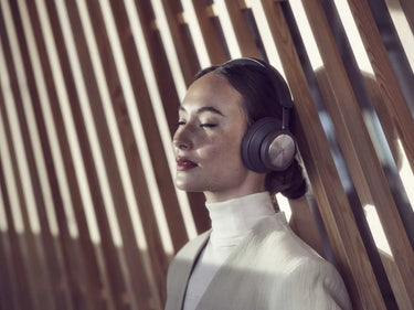 Bang Olufsen Beoplay Portal Noir - EasyLounge - 12