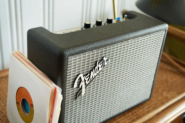 Fender Monterey Noir - EasyLounge - 9