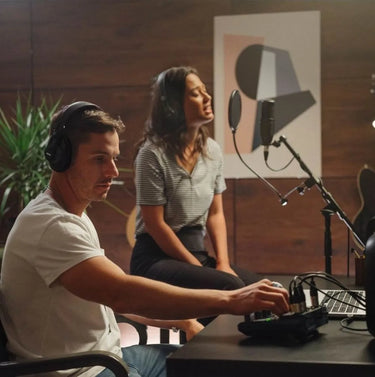 AKG K371 - EasyLounge - 15