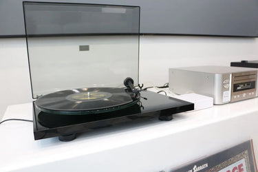 Pro-ject T1 OM 5e Noir laqué - EasyLounge - 18