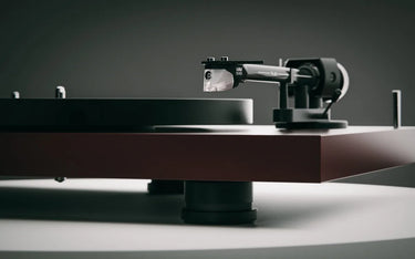 Pro-ject Debut Carbon Evo II Noir laqué - EasyLounge - 3