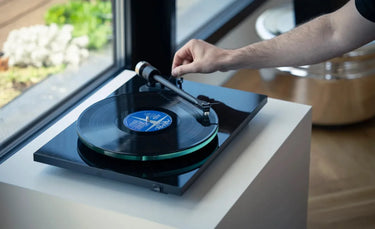 Pro-ject T2 W Noir laqué - EasyLounge - 12