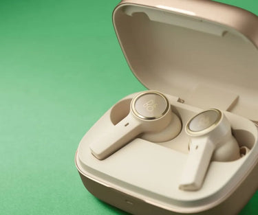 Bang Olufsen Beoplay EX Gold - EasyLounge - 13