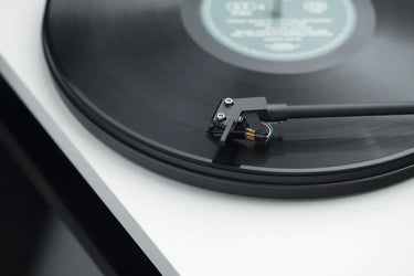 Pro-ject Primary E Phono Blanc - EasyLounge - 3