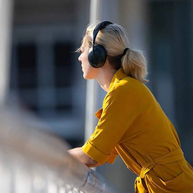 Bose Noise Cancelling Headphones 700 Noir - EasyLounge - 5