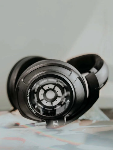 Sennheiser HD 820 Noir - EasyLounge - 2