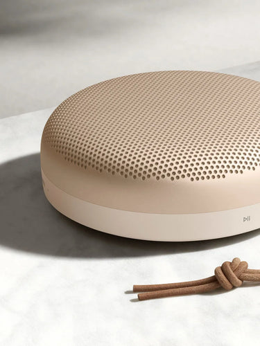 Bang Olufsen Beosound A1 2nd Gen Gold Tone - EasyLounge - 3
